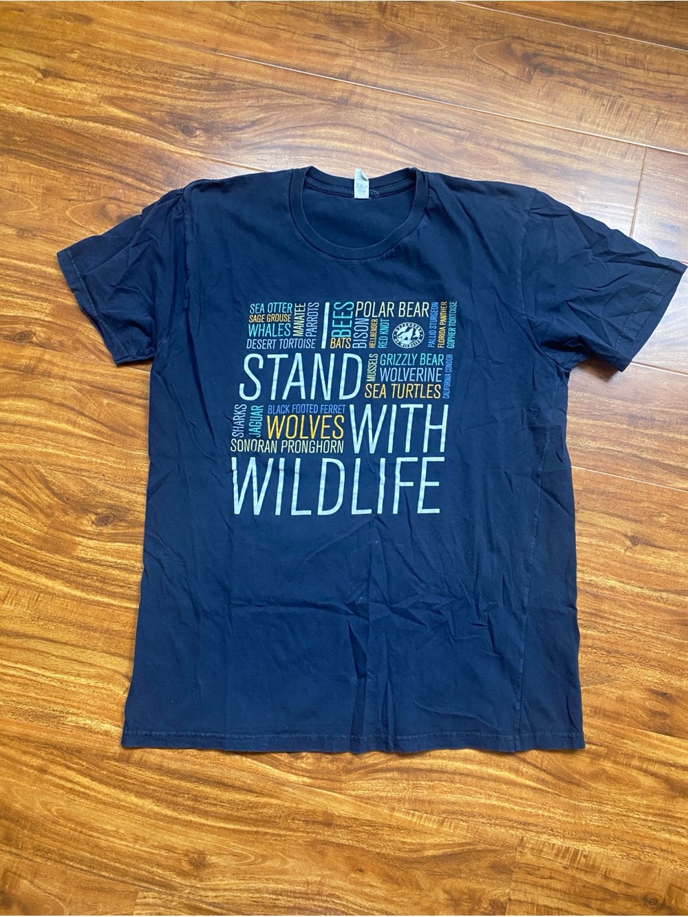 Royal Apparel Womens Navy Stand With Wildlife Graphic T-Shirt Size Large Casual